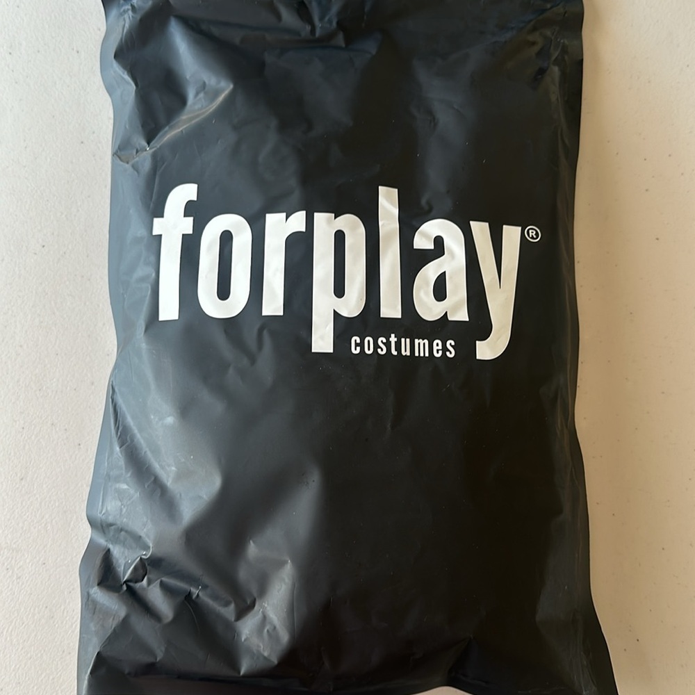 Forplay Costume - Picture 7 of 7